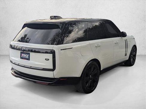 Used 2023 Land Rover Range Rover SE image 5