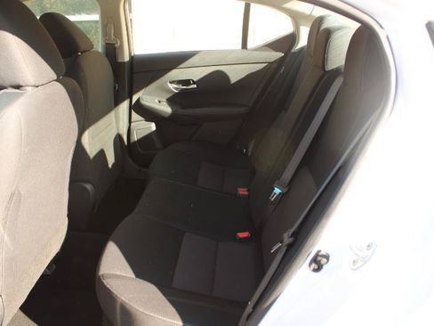 Used 2023 Nissan Sentra SV FWD image 13