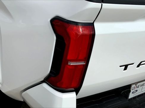 Used 2024 Toyota Tacoma SR5 RWD image 29