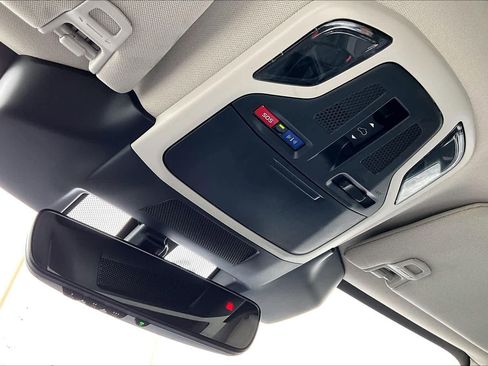 Used 2024 Subaru Outback Premium image 36