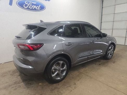 Used 2024 Ford Escape ST-Line w/ Tech Pack #1 AWD/4WD image 9