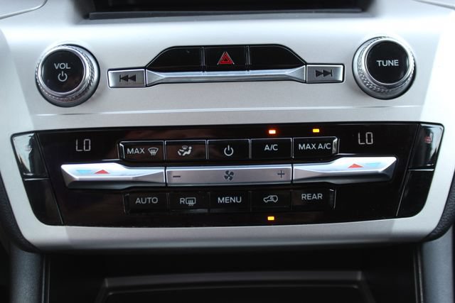 Used 2021 Ford Explorer XLT RWD image 20