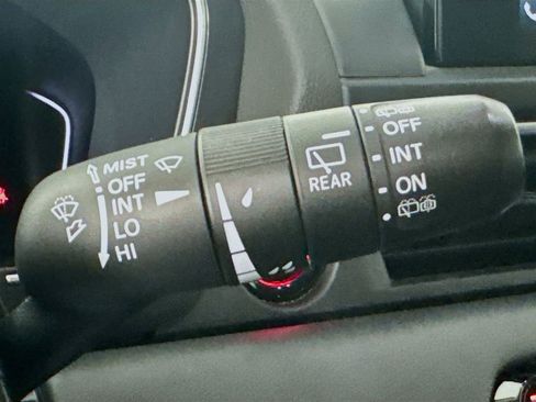 Used 2024 Honda Pilot EX-L image 16