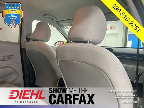 Used 2024 Hyundai Kona SE AWD/4WD image 14