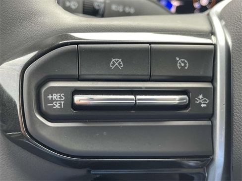 Certified 2025 Chevrolet Colorado ZR2 w/ Technology Package image 26