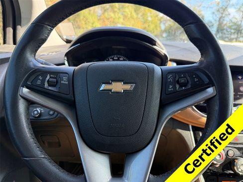 Used 2020 Chevrolet Trax Premier image 21