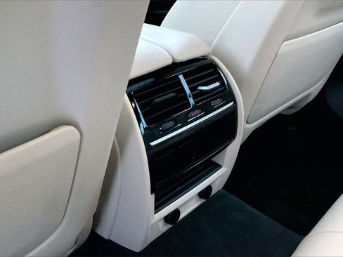 Used 2019 BMW 540i xDrive image 10