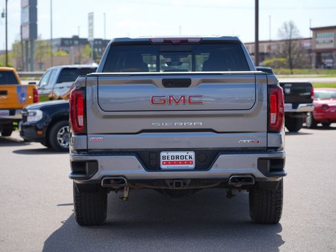 Used 2021 GMC Sierra 1500 AT4 w/ AT4 Value Package AWD/4WD image 4