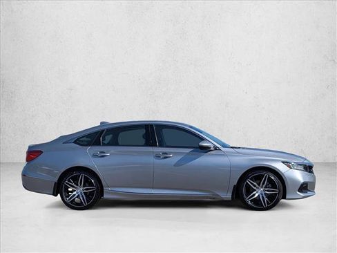 Used 2021 Honda Accord Touring image 4