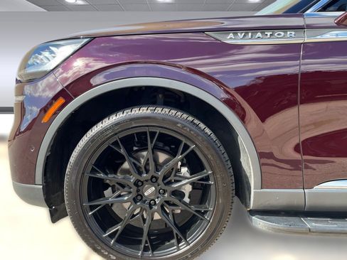 Used 2023 Lincoln Aviator Reserve w/ Elements Package Plus image 11