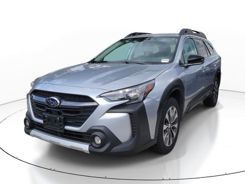 Used 2024 Subaru Outback Limited AWD/4WD image 3