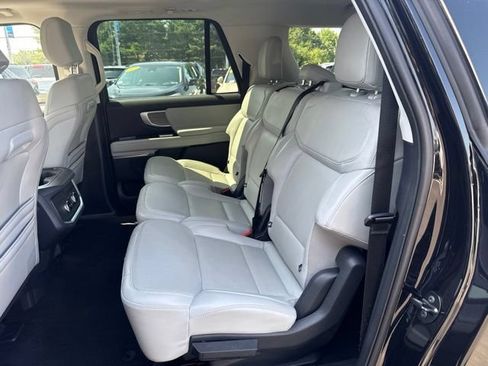 Certified 2025 Ford Expedition Max Platinum AWD/4WD image 22