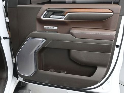 Used 2024 GMC Sierra 1500 Denali w/ Denali Reserve Package image 20
