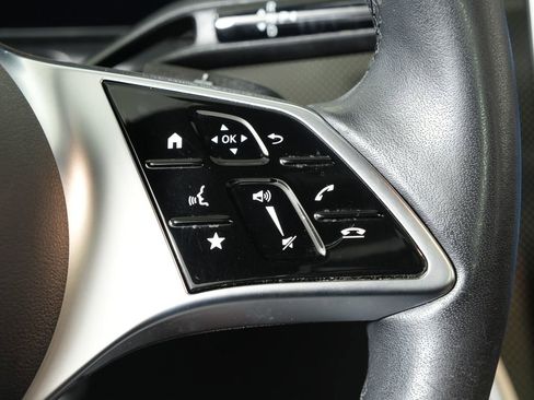 Certified 2022 Mercedes-Benz C 300 4MATIC Sedan image 22