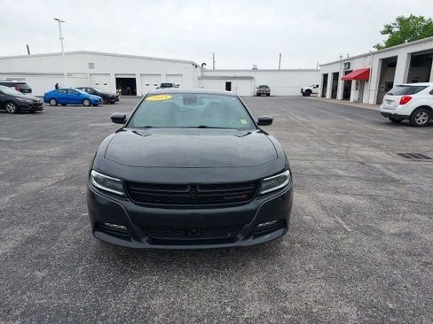 Used 2015 Dodge Charger SXT w/ AWD Premium Group image 10