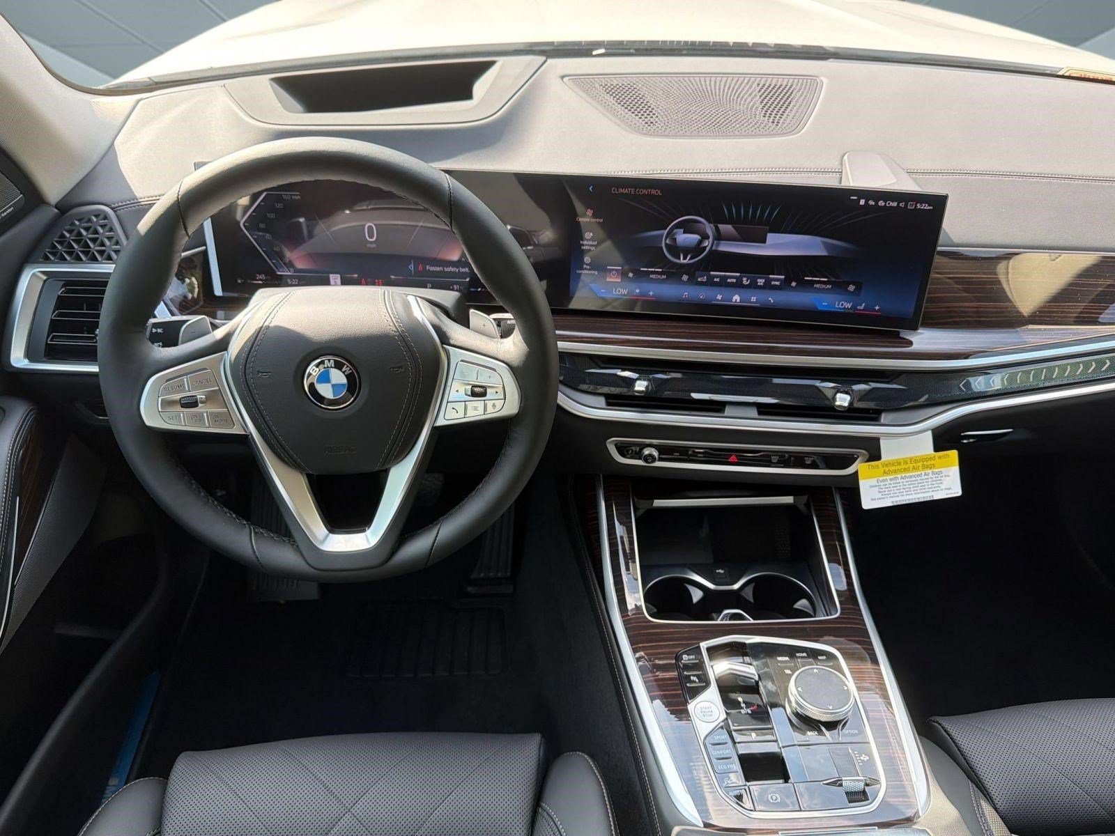 Used 2027 BMW X7 xDrive40i AWD/4WD image 28