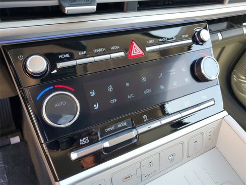 New 2025 Hyundai Santa Fe Calligraphy image 24