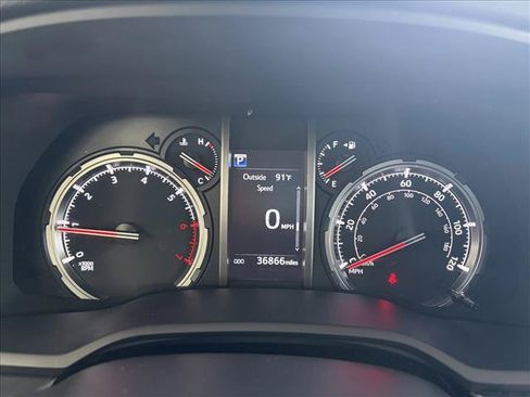 Used 2023 Toyota 4Runner TRD Off-Road AWD/4WD image 9