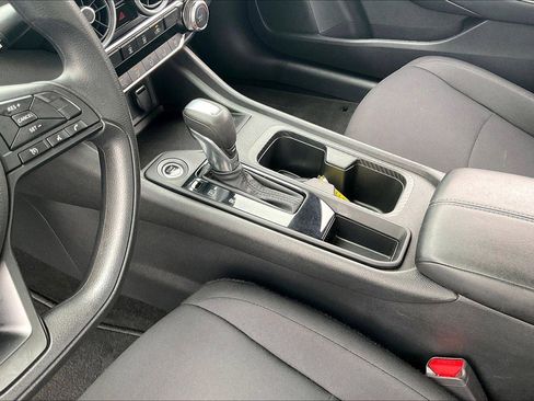 Certified 2024 Nissan Sentra S FWD image 17