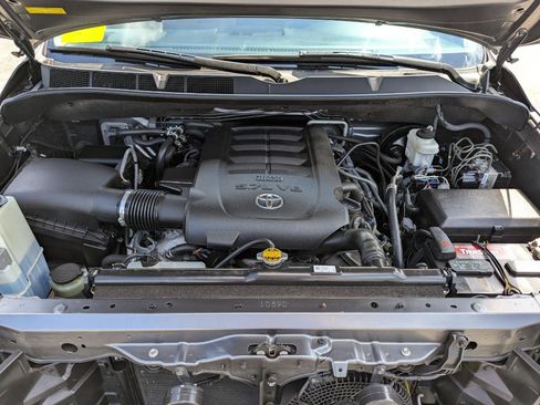 Used 2017 Toyota Sequoia Platinum AWD/4WD image 56