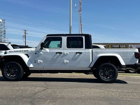 New 2026 Jeep Gladiator Sport AWD/4WD image 6