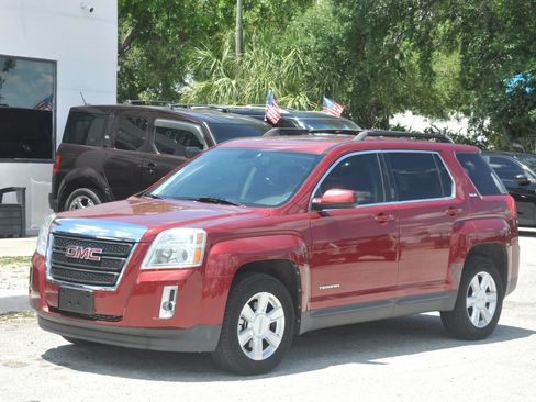 Used 2011 GMC Terrain SLE FWD image 3