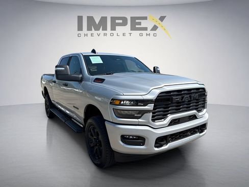 Used 2026 RAM 2500 Big Horn AWD/4WD image 7