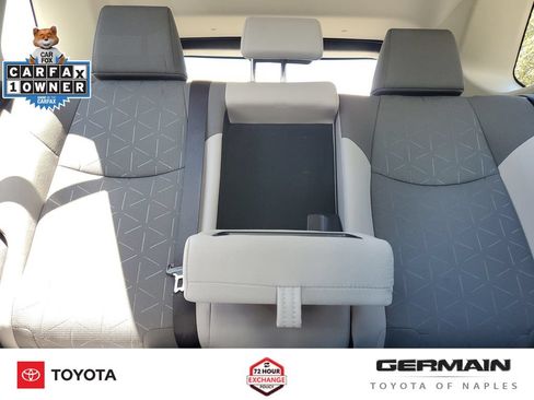 Used 2025 Toyota RAV4 XLE FWD image 30