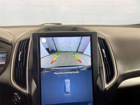 Used 2024 Ford Edge SEL image 15