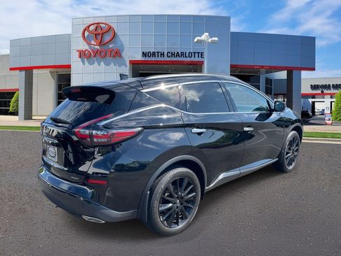 Used 2023 Nissan Murano SV w/ SV Midnight Edition Package image 7