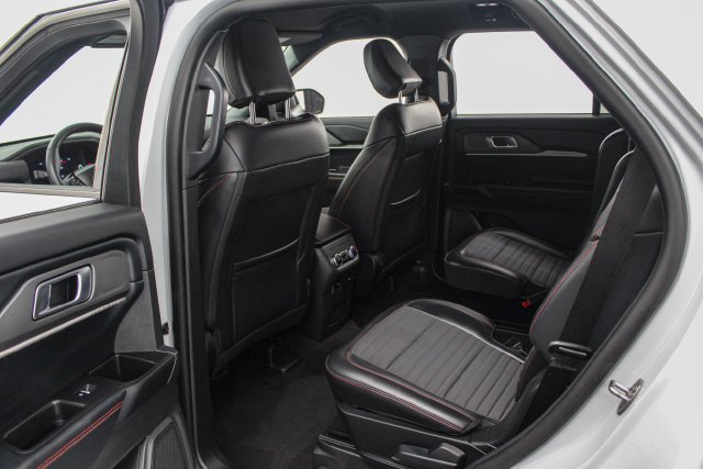Certified 2026 Ford Explorer ST-Line AWD/4WD image 16