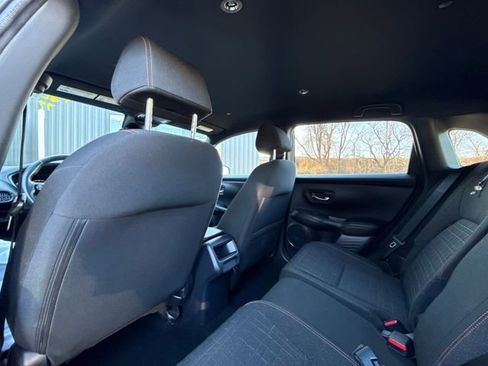 Used 2024 Honda HR-V Sport image 16