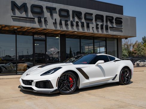 Used 2019 Chevrolet Corvette ZR1 image 1