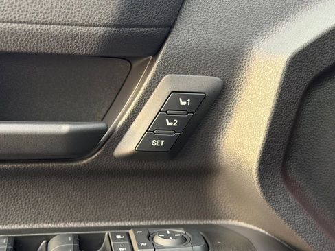 New 2025 Toyota 4Runner TRD Off-Road Premium image 31