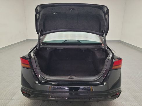 Used 2024 Nissan Altima 2.5 SV AWD/4WD image 29