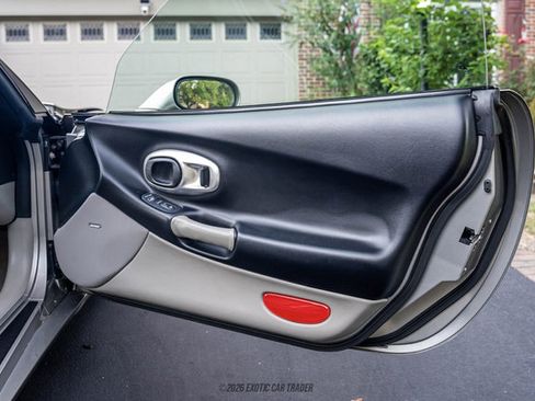 Used 2000 Chevrolet Corvette Coupe RWD image 36