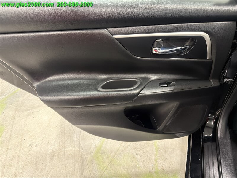 Used 2018 Nissan Altima 2.5 SR w/ SR Midnight Edition FWD image 28