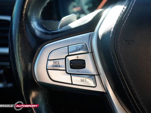 Used 2018 BMW 740i image 39