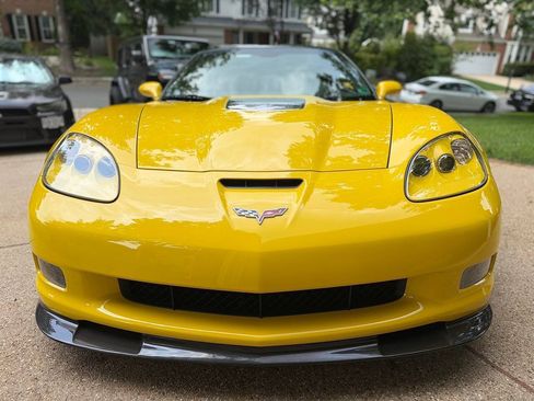 Used 2010 Chevrolet Corvette ZR1 w/ Preferred Equipment Group RWD image 6
