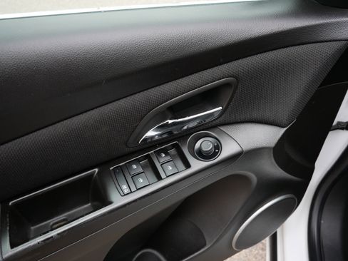 Used 2011 Chevrolet Cruze LT FWD image 20
