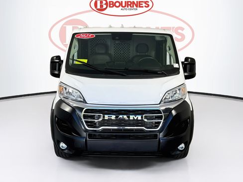 Used 2025 RAM ProMaster 2500 w/ U-Haul Equipment Group FWD image 3