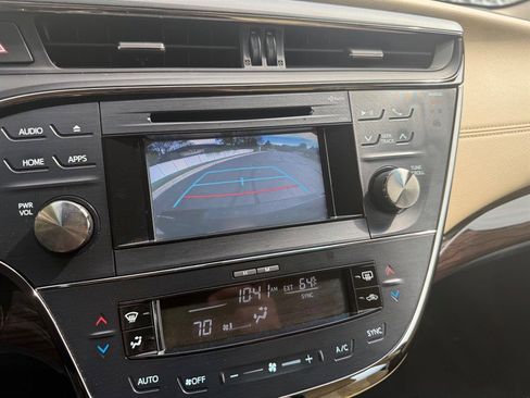 Used 2015 Toyota Avalon XLE FWD image 18
