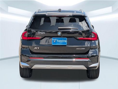 New 2026 BMW X1 xDrive28i w/ Convenience Package AWD/4WD image 4