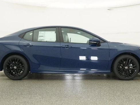 New 2026 Toyota Camry SE image 21