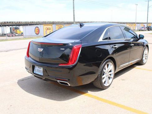 Used 2018 Cadillac XTS Premium Luxury w/ Driver Assist Package image 4