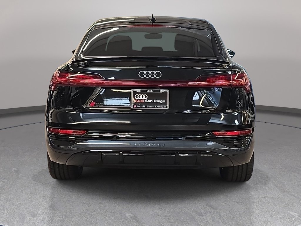 Used 2024 Audi Q8 e-tron Premium Plus w/ Premium Plus Package AWD/4WD image 7