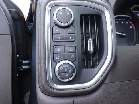 Used 2019 GMC Sierra 1500 SLT w/ SLT Premium Plus Package image 27