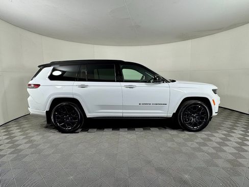 New 2025 Jeep Grand Cherokee L Summit w/ Obsidian Package image 8