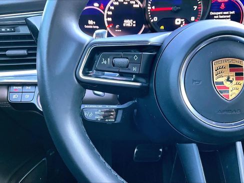 Used 2022 Porsche Panamera 4S w/ Premium Package image 21