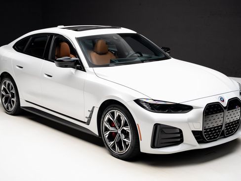 Used 2023 BMW i4 M50 w/ Premium Package image 39